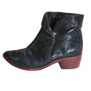 Vince Camuto Reinah Black Snakeskin Ankle Boot Booties